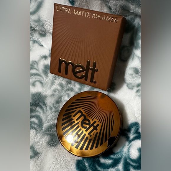 2/$30 MELT COSMETICS MALIBU ULTRA MATTE POWDER BRONZER - BRAND NEW with the box! - Picture 2 of 8